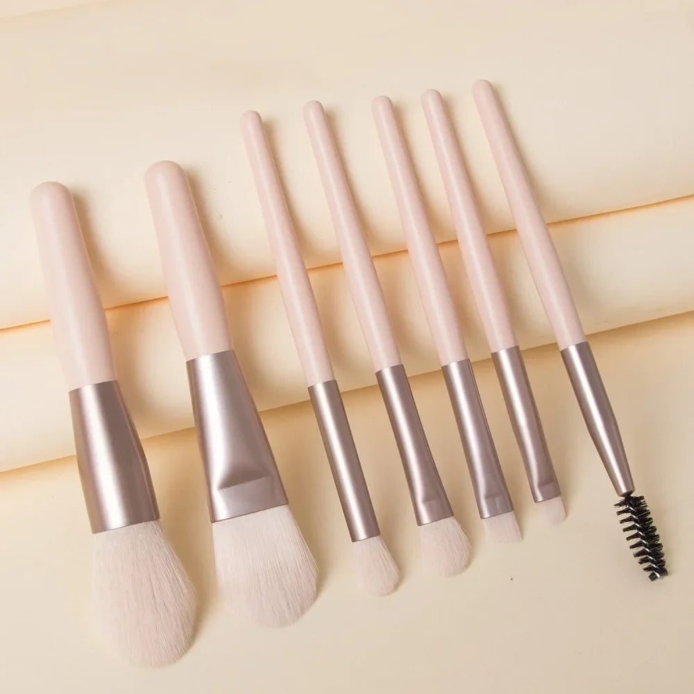 Nouveau Ensemble de pinceaux de maquillage 8 pièces Pinceau correcteur de maquillage Blush Brosse à poudre lâche Ombre à paupières Surligneur Pinceau de fond de teint Outils de beauté